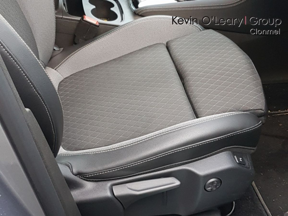 2023 Opel Grandland Sri-1.2 130ps-pet-8spauto 4DR €31,900