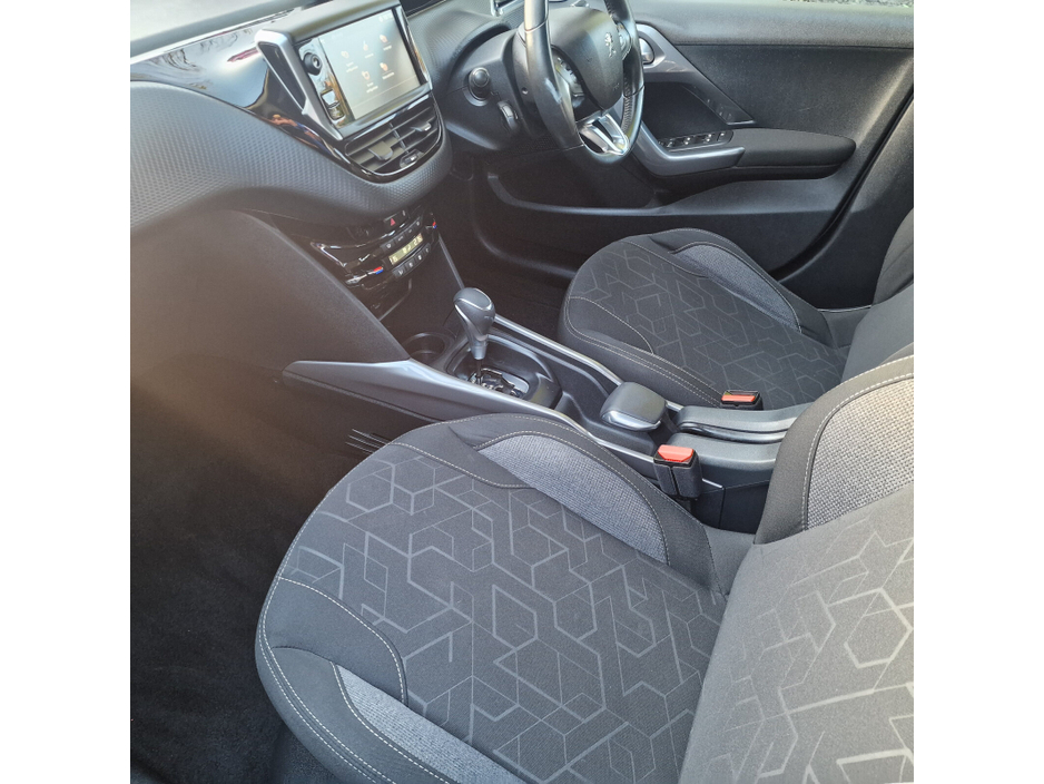 2017 Peugeot 2008 1.2 PureTech 110bhp Automatic S&S Active €11,450