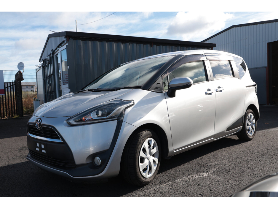 2016 Toyota Sienta  €11,499