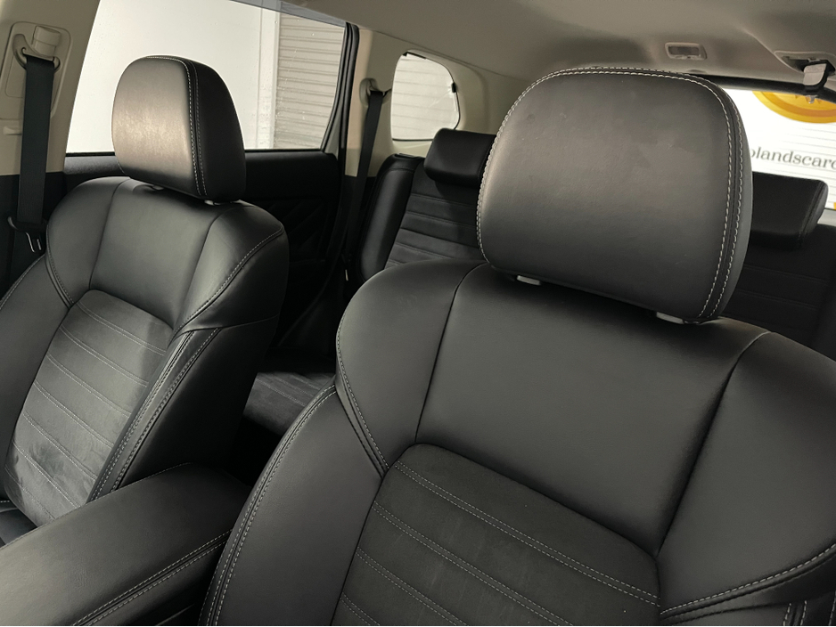 2018 Mitsubishi Outlander (Low Km's) HYBRID 2.4 PHEV AUTOMATIC 5DR MODEL  www.bolandscarcentre.ie €20,900