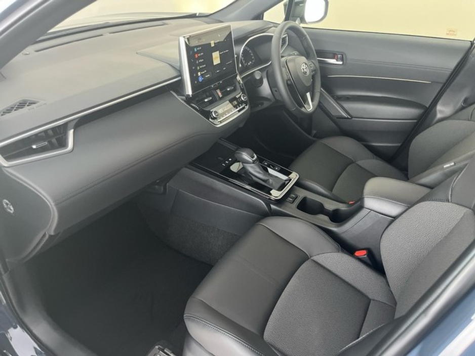 2025 Toyota Corolla Cross HYBRID SOL *New Model* €42,950