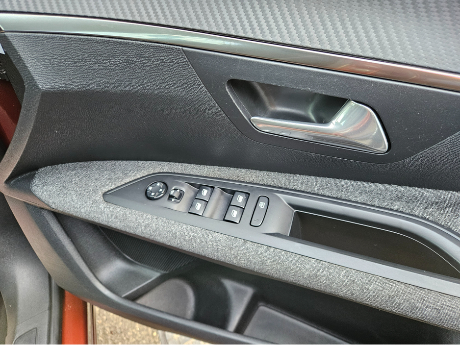 2017 Peugeot 3008 1.2 ACTIVE S/S 130BHP NCT 01/28 FINANCE AVAILABLE FROM € 54 PER WEEK BLUETOOTH/ ALLOYS/ USB/ DIGITAL DASH/ TOUCH SCREEN MEDIA/ ELECTRIC WINDOWS AND MIRRORS/ AUTO LIGHTS AND WIPERS/ HISTORY CHECKED €11,950