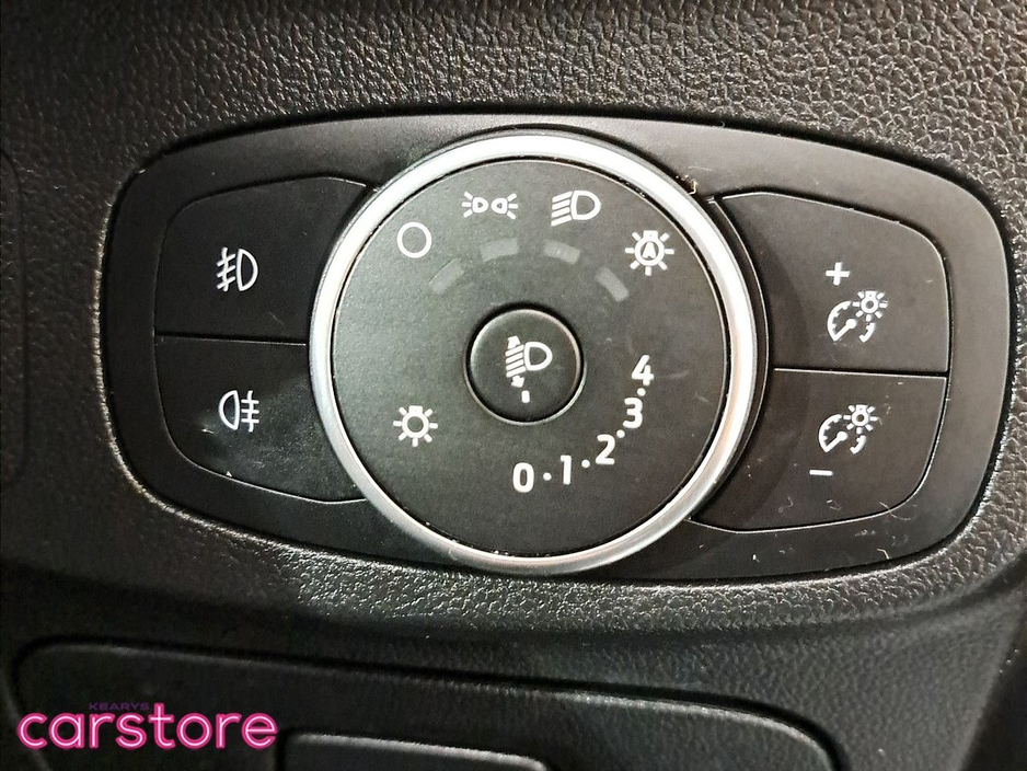 2021 Ford Focus 1.5 TDCi 120PS Titanium €21,880