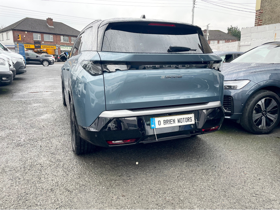 2025 Peugeot 5008 E 5008 GT-LINE 73KW 213BHP FULLY ELECTRIC €47,950