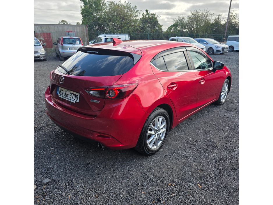2016 Mazda Axela  €12,450