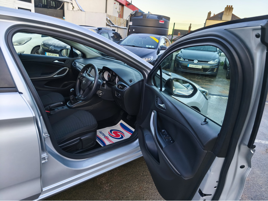 2021 Opel Astra 2021 Opel Astra AA Approved 1 Year Warranty €13,950