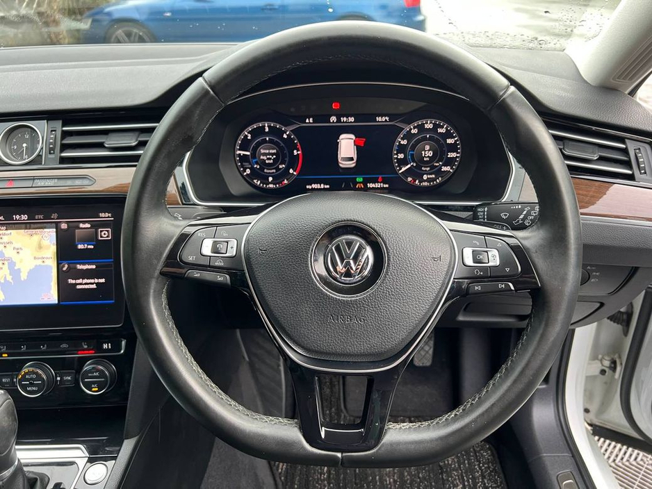 2018 Volkswagen Passat VARIANT HIGHLINE 2.0 TDI * BIG SPEC * // LEATHER POWERED HEATED COOLED SEATS // DRIVER MASSAGE SEAT // 360 PARKING CAMERAS €21,950