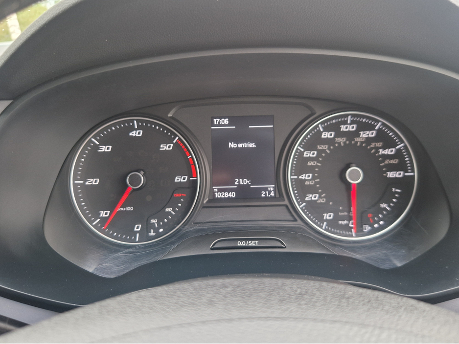 2019 SEAT Leon SE TDI €15,900