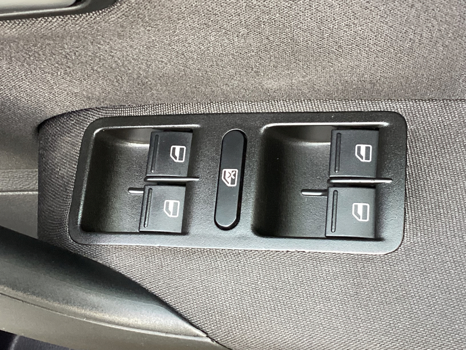 2014 Volkswagen Polo  €10,950