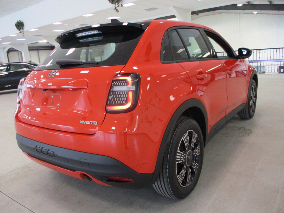 2026 Fiat 600 Dolce Vita 1.2 100hp Hybrid Auto eDCT 6 €30,995