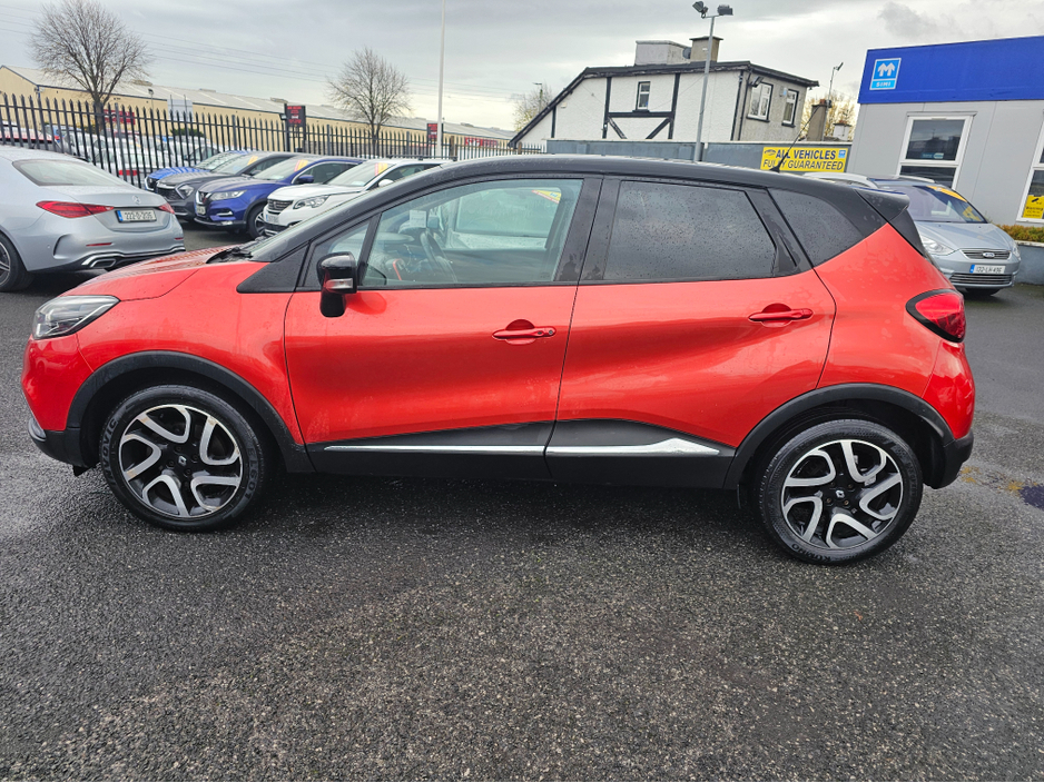 2016 Renault Captur SIGNATURE 1.5 DCI ** IRISH CAR ** FULL LEATHER INTERIOR ** REVERSE CAMERA ** STUNNING EXAMPLE ** €8,995