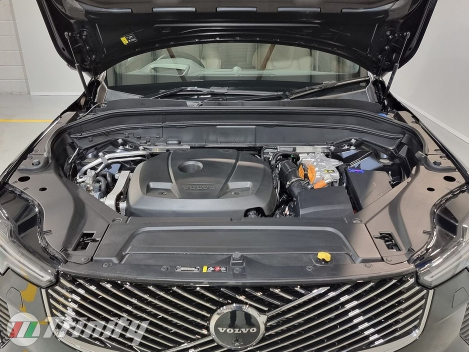 2025 Volvo XC90 * ULTRA * T8 2.0 PHEV * AWD * AUTOMATIC * STUNNING SUV * TRINITY VOLKSWAGEN *