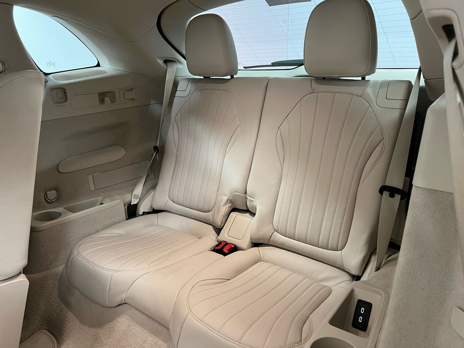 2023 Mercedes-Benz EQS 450 AMG 7 Seat 4Matic - Reversing Camera - Panoramic Sunroof - Ambient Lighting - Sat Nav - Electric Heated Memory Seats - Keyless Start - Apple CarPlay/Android Auto €74,950