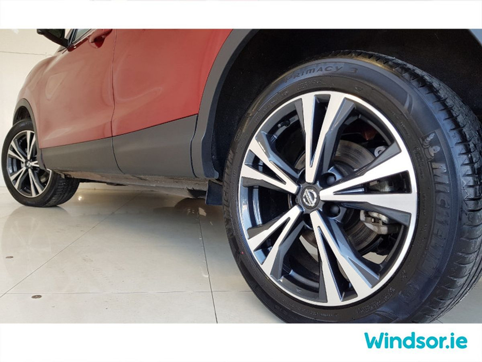 2020 Nissan Qashqai 1.3 PET SV PREMIUM PAR €24,995