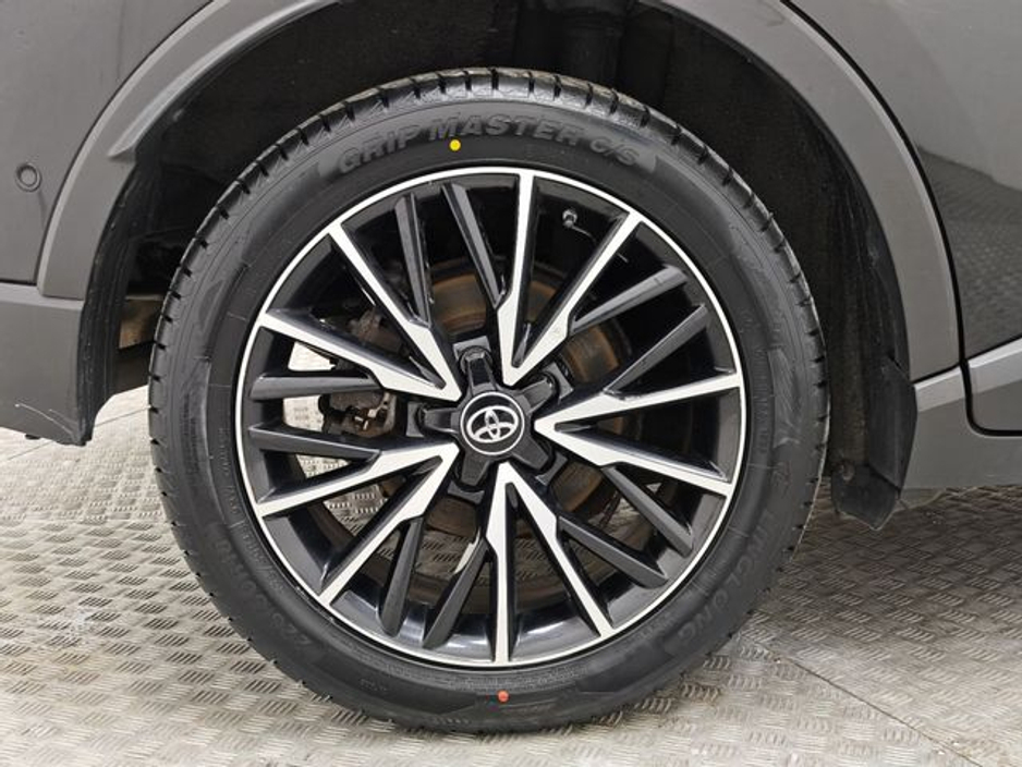 2018 Toyota C-HR 1.8 Excel CVT Automatic, Reversing camera €18,695