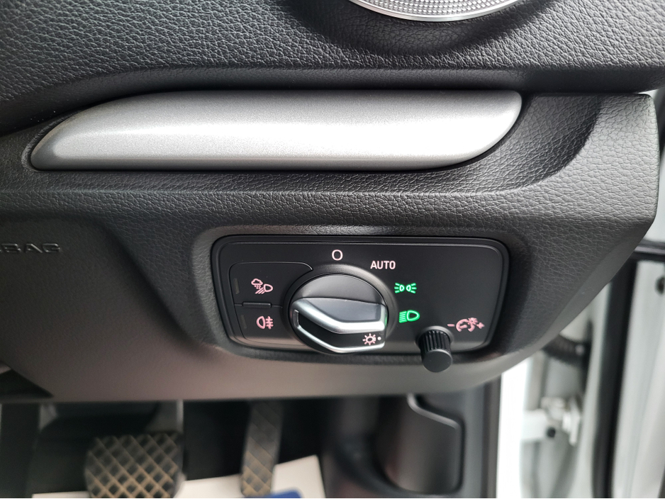 2016 Audi A3 Saloon (2yr warranty) 1.4 TFSI Automatic 8312 €17,999