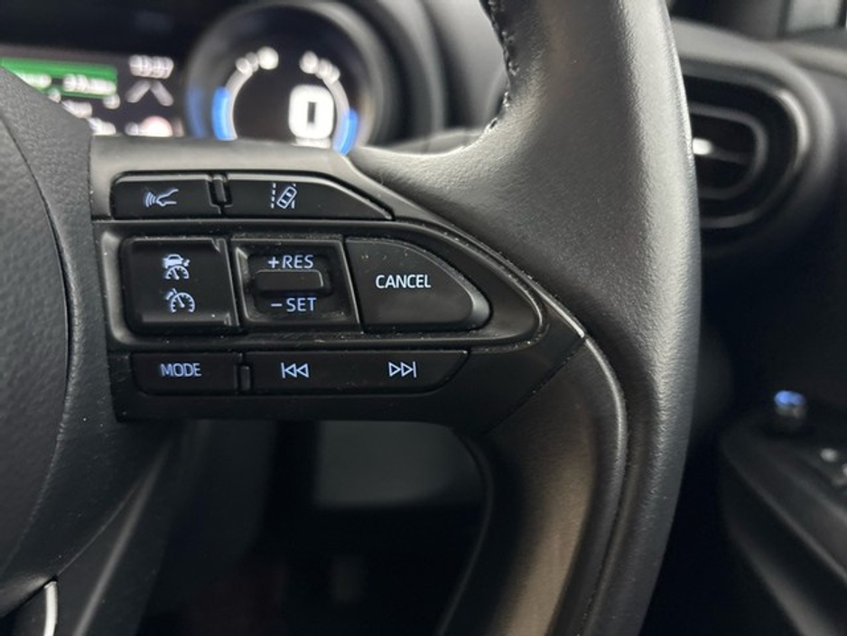 2023 Toyota Yaris Cross HYBRID LUNA €27,950