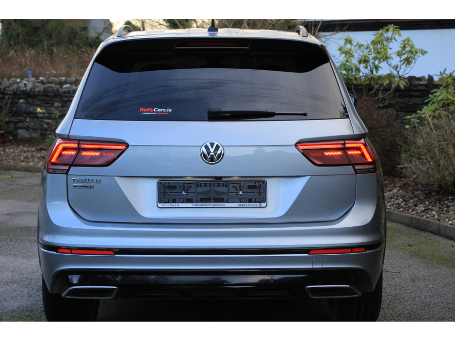 2022 Volkswagen Tiguan Allspace Black Edition R Line * Sunroof * 7 Seats €43,950