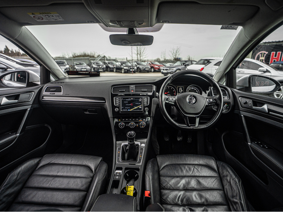 2017 Volkswagen Golf 2017 Golf 1.2tsi HIGHLINE/High spec/1yr warranty €16,888