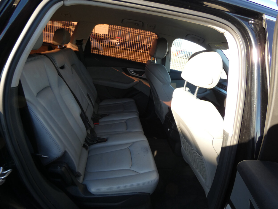 2017 Audi Q7  €26,980