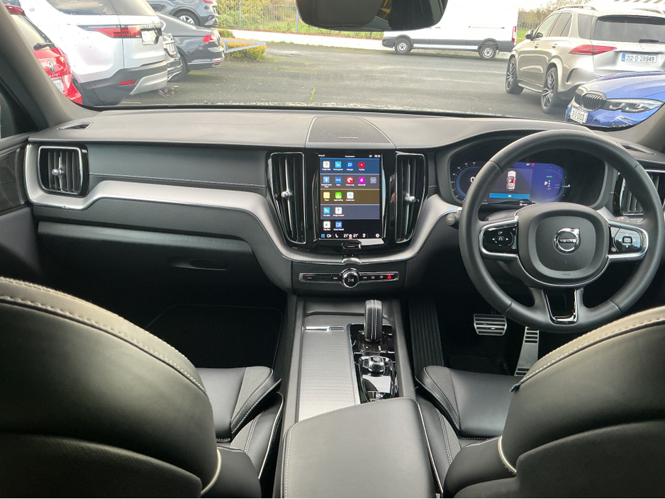 2022 Volvo XC60 RDESGN PRO T8 RCHRG RECHARGE R-DESIGN AWD €54,995