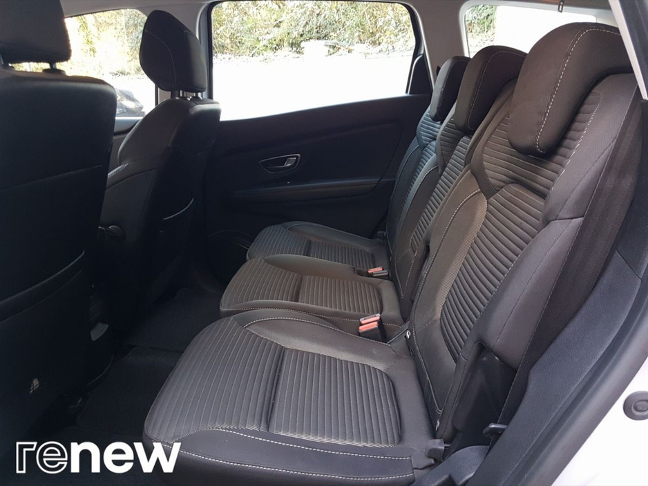 2020 Renault Grand Scenic 1.75 Blue dCi 120 EDC Iconic €21,995