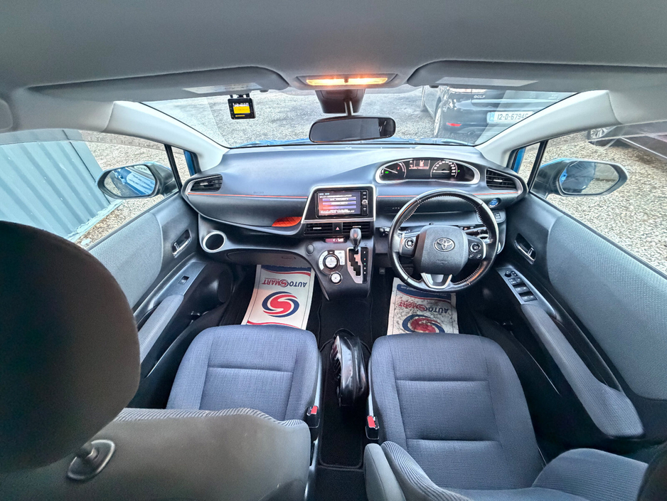 2016 Toyota Sienta  €11,999