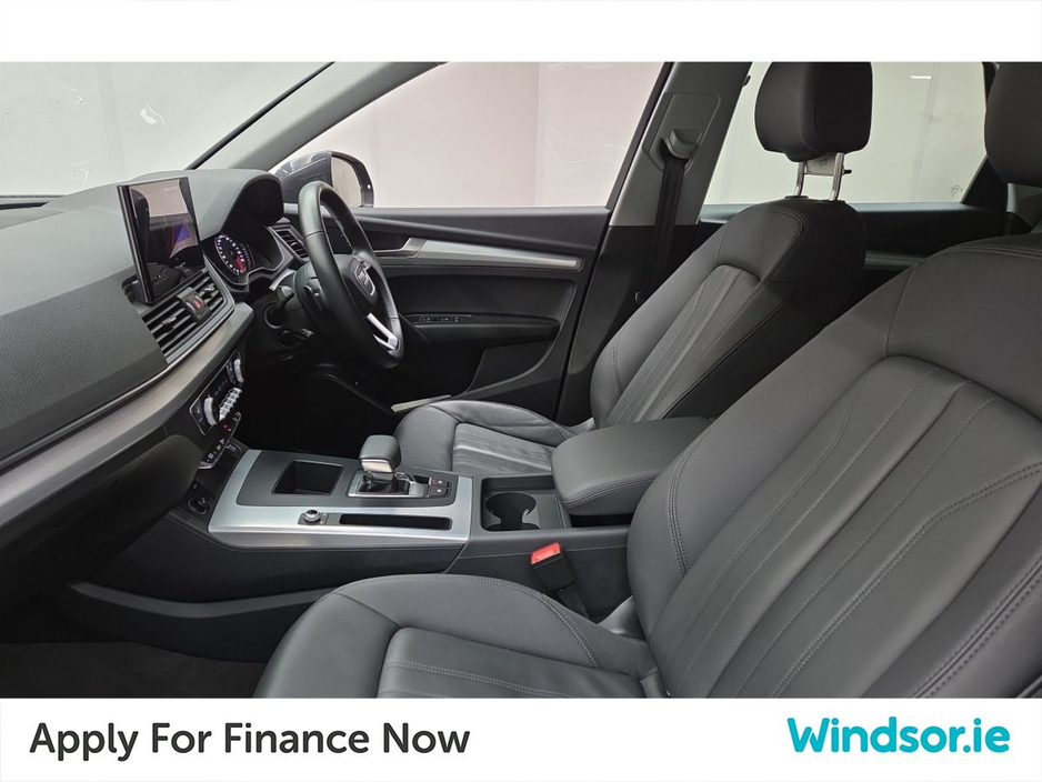 2024 Audi Q5 35 TDI 163HP S tronic SE €55,995