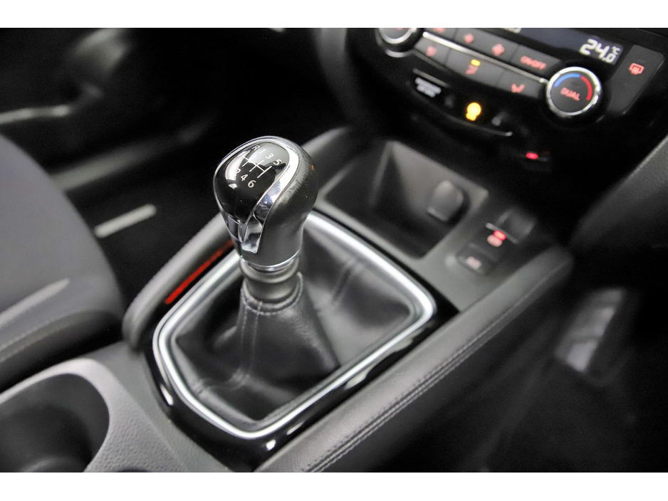 2018 Nissan Qashqai 1.5 DSL SV 6SPD *PANORAMIC ROOF*REVERSE CAM*SAT NAV* €14,490