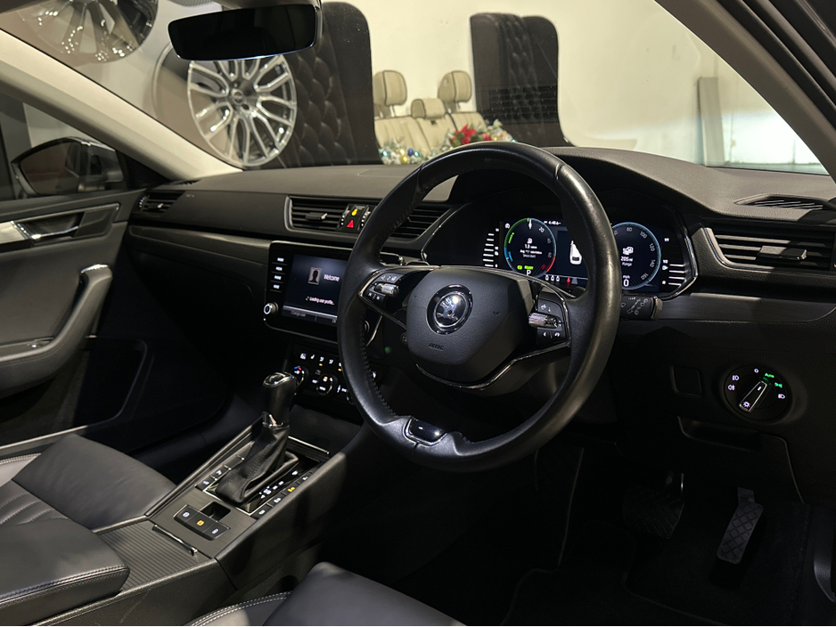 2023 Skoda Superb ESTATE E-HYBRID AUTOMATIC €29,950