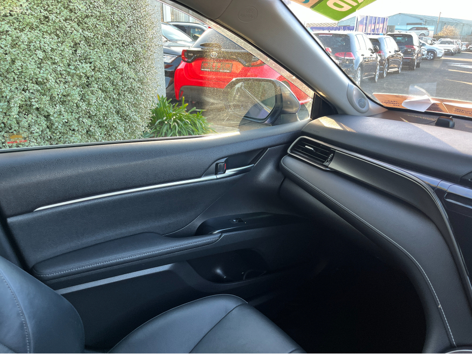 2019 Toyota Camry WS AUTOMATIC HYBRID 2.5 PETROL //MASSIVE SPEC//FULL LEATHER ELECTRIC HEATED SEATS//JBL SOUND//KEYLESS ENTRY//ADAPTIVE CRUISE CONTROL//