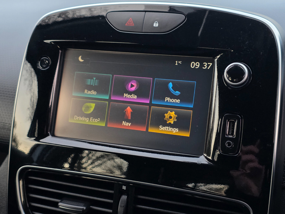 2017 Renault Clio 1.2 16V 75 DYNAMIQUE NAV €9,995