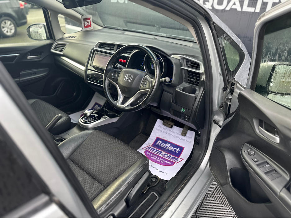 2015 Honda Fit Auto €10,250