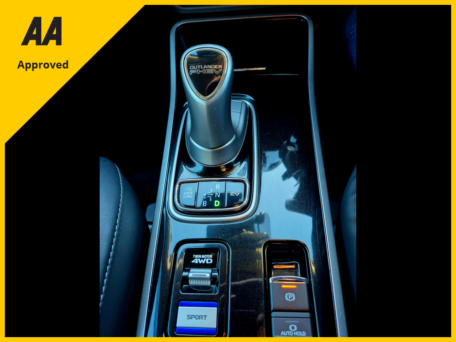 2020 Mitsubishi Outlander PHEV+4WD+AUTO €26,995