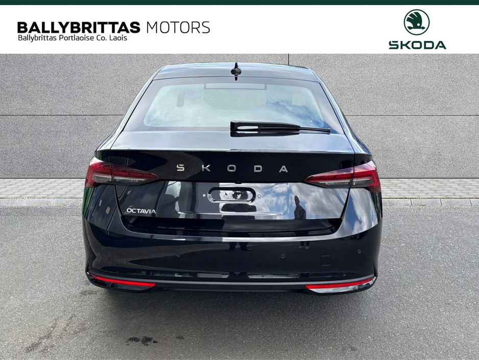 2025 Skoda Octavia Selection 2.0TDI 115HP €32,850