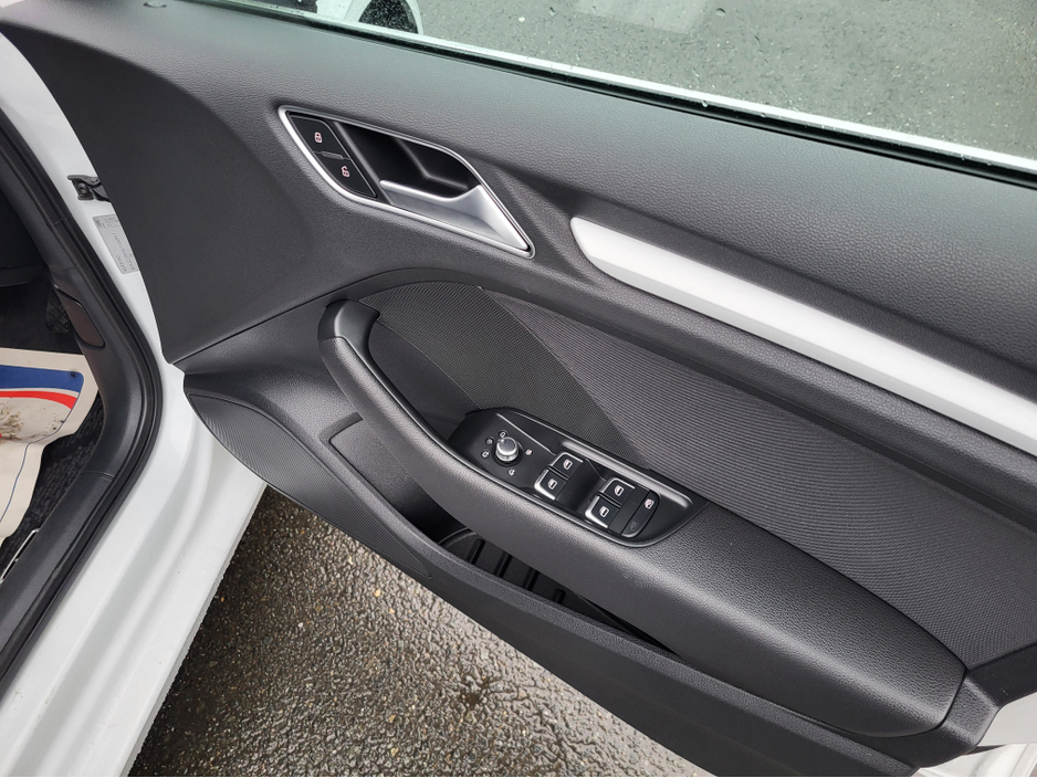 2015 Audi A3 Saloon (2yr warranty) 1.4 TFSI Automatic 90661 €16,999