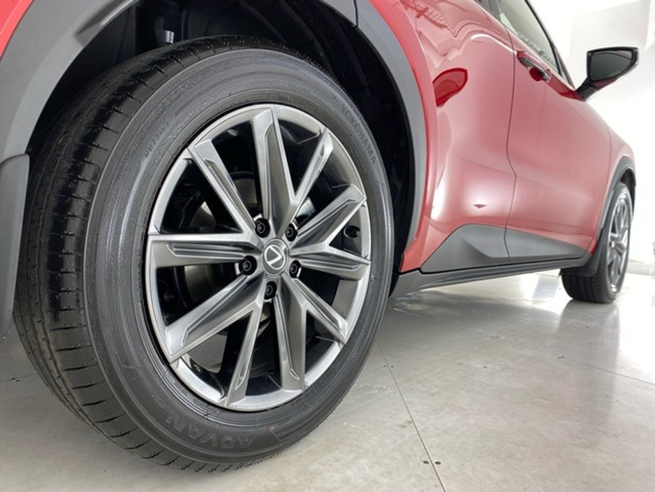 2025 Lexus LBX Elegant €39,950