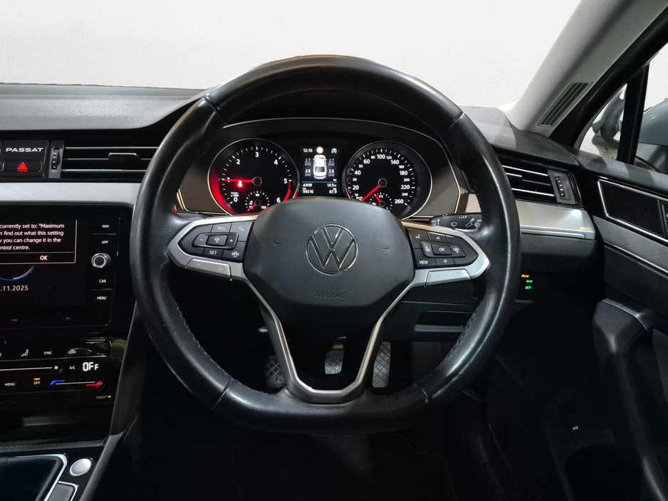 2022 Volkswagen Passat BUSINESS 2.0 TDI MANUAL 6SPEED FWD 150 4DR €27,000