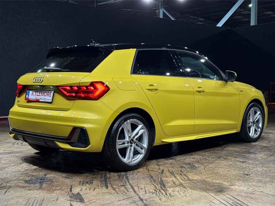 2022 Audi A1 S-LINE - YELLOW/BLACK TWO TONE - PADDLE SHIFT - CRUISE CONTROL - HEATED SEAT - DIGITAL DASH - REVERSE CAMERA €25,950