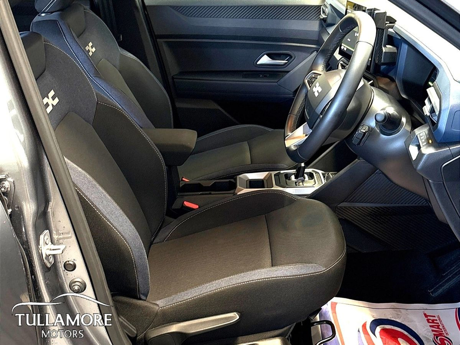 2025 Dacia Duster HEV 140 Journey €33,900