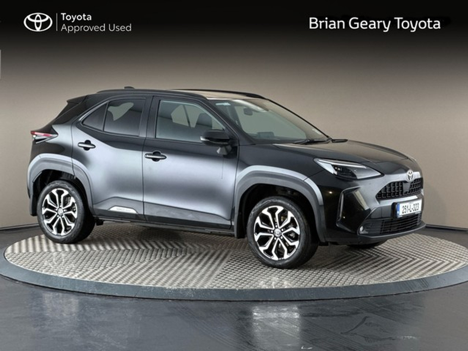 2025 Toyota Yaris Cross HYBRID LUNA SPORT €30,950