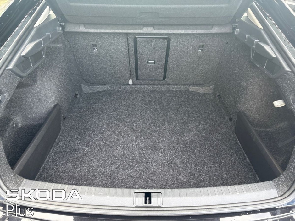 2025 Skoda Octavia Selection 2.0TDI 115HP €32,850