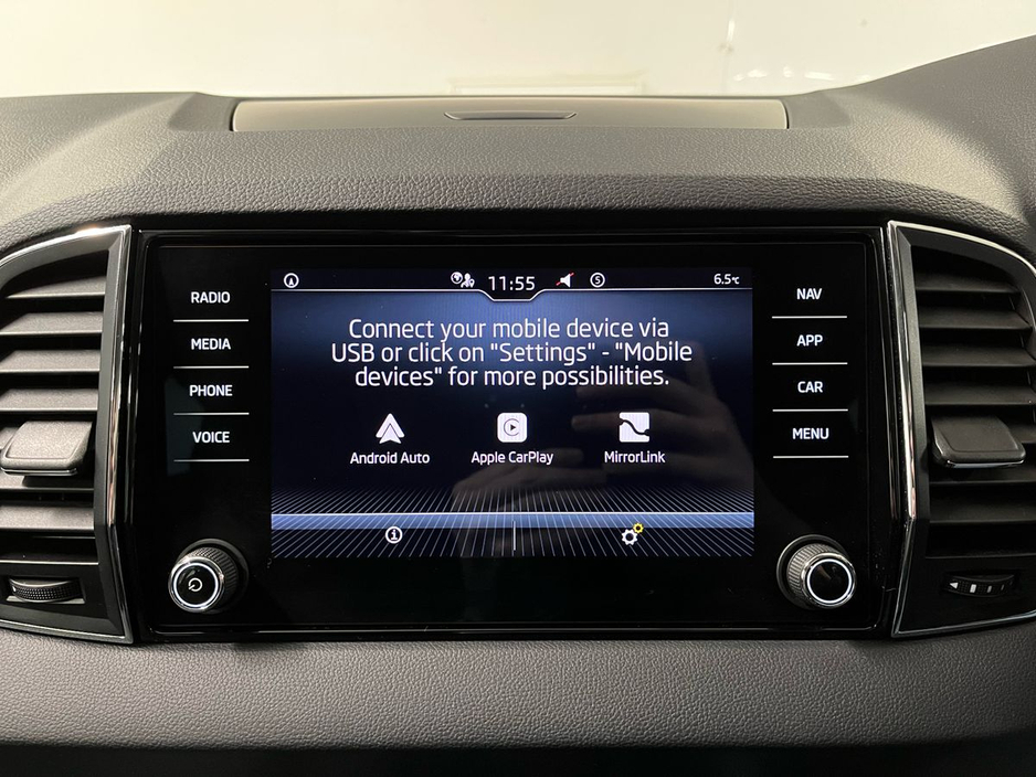 2022 Skoda Karoq Ambition 1.0TSI 110BHP - Parking Sensors - Climate Control - Cruise Control - Auto Lights/Wipers - Apple CarPlay/Android Auto €26,950