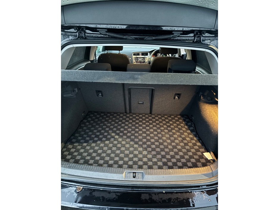 2015 Volkswagen Golf  €10,995