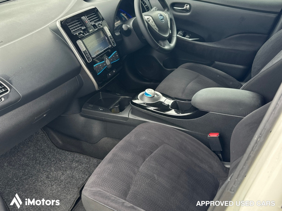 2017 Nissan Leaf Nissan Leaf 30kWh SV | Electric Hatchback | Cold Pack | Auto | White | Letterkenny €7,900