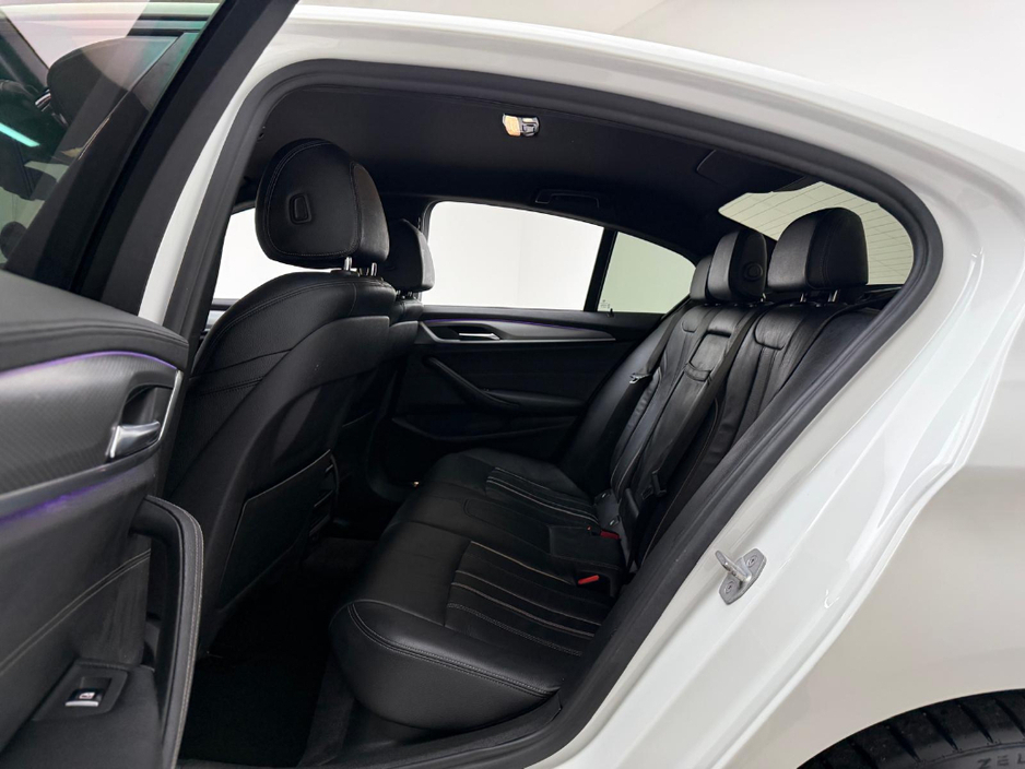 2018 BMW 5 Series 520i M SPORT €23,990