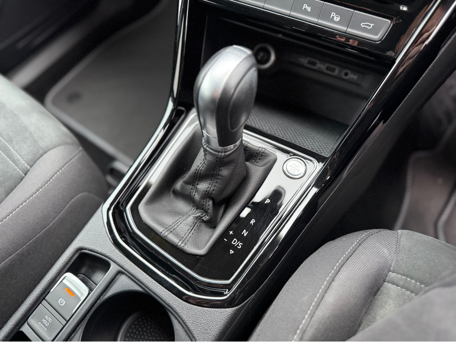 2018 Volkswagen Touran HIGHLINE - 2.0L DIESEL - 7 SEATS - AUTO - 12M WARRANTY - CAR: 1621