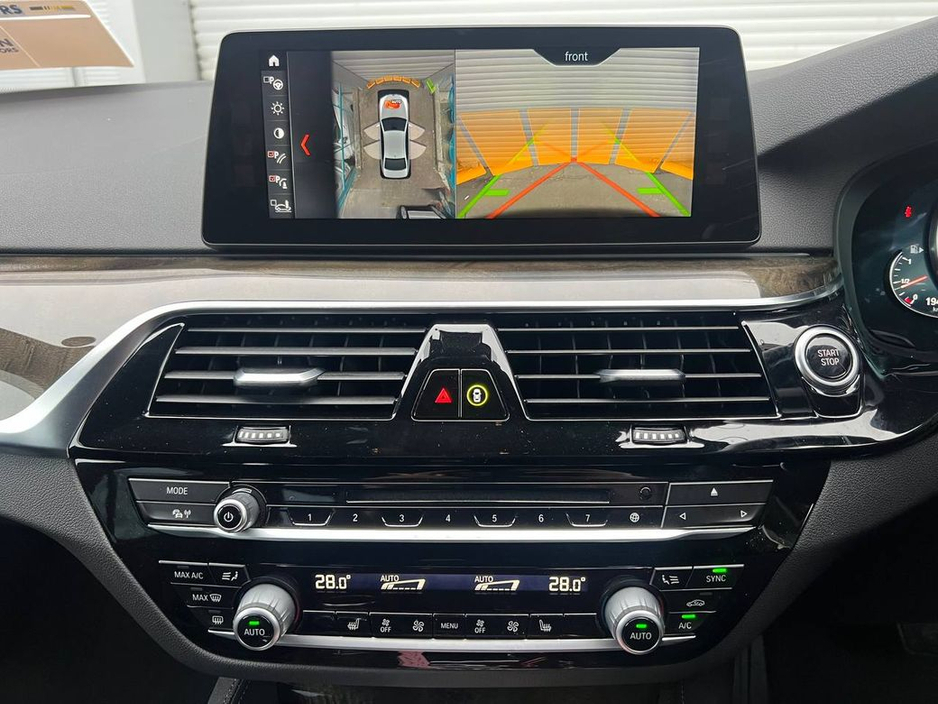 2018 BMW 5 Series 530e M-SPORT COMPETITION 2.0 HYBRID // VERY LOW MILEAGE // 360 PARK ASSIST // LEATHER POWERED HEATED SEATS €29,950