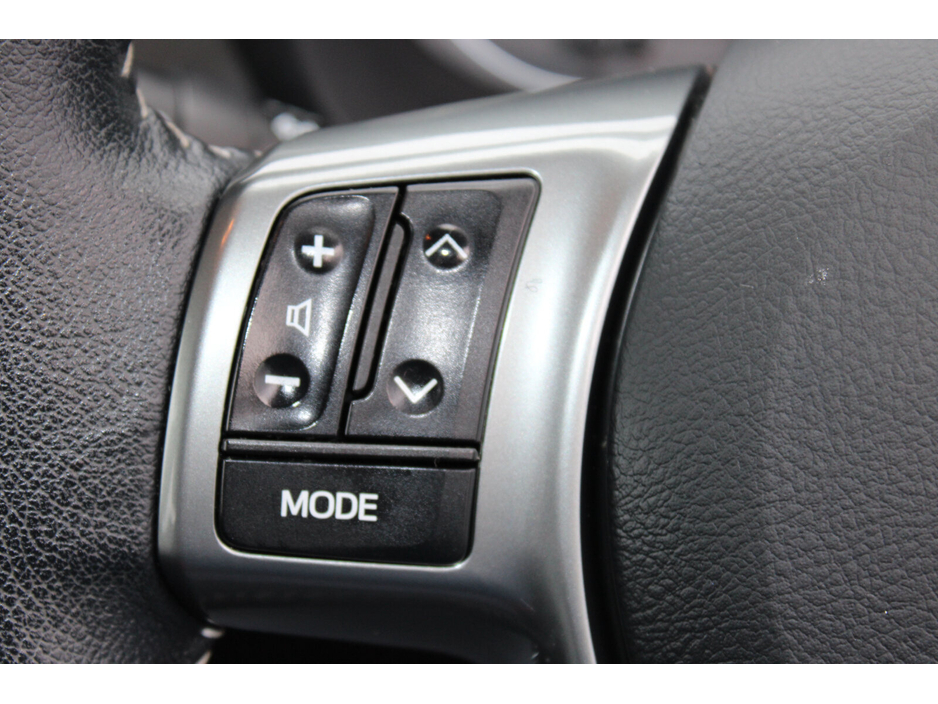 2017 Toyota Yaris Hybrid Luxury €14,950