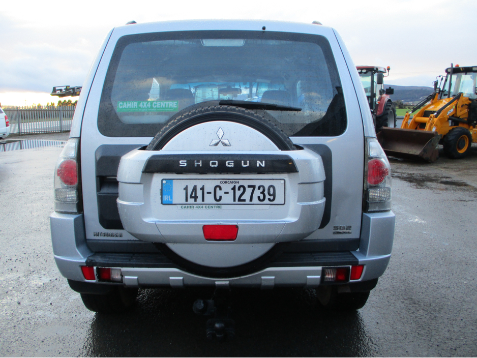 2014 Mitsubishi Pajero 3.2 DID SWB COMM 4WORK SG2 197BHP €20,995